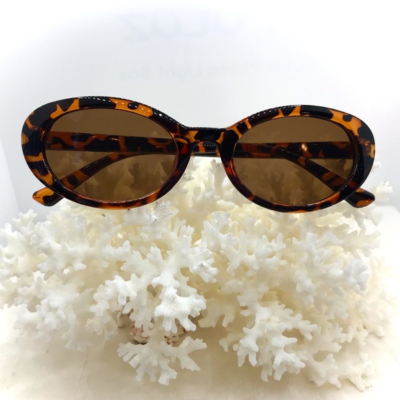 Oval Sunglasses in Tortoise - Picture 7 of 7